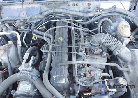 2000 Jeep Cherokee Sport из США, поврежденный, VIN 1J4FF48S7YL125913